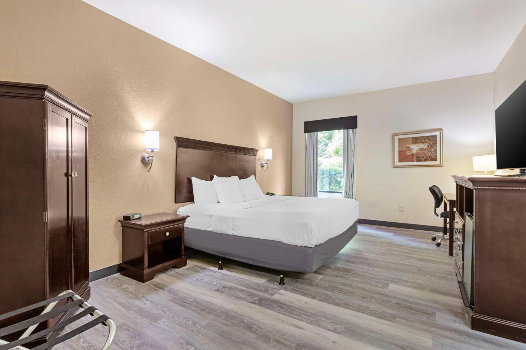 Best Western Plus Greenville South Piedmont Екстериор снимка